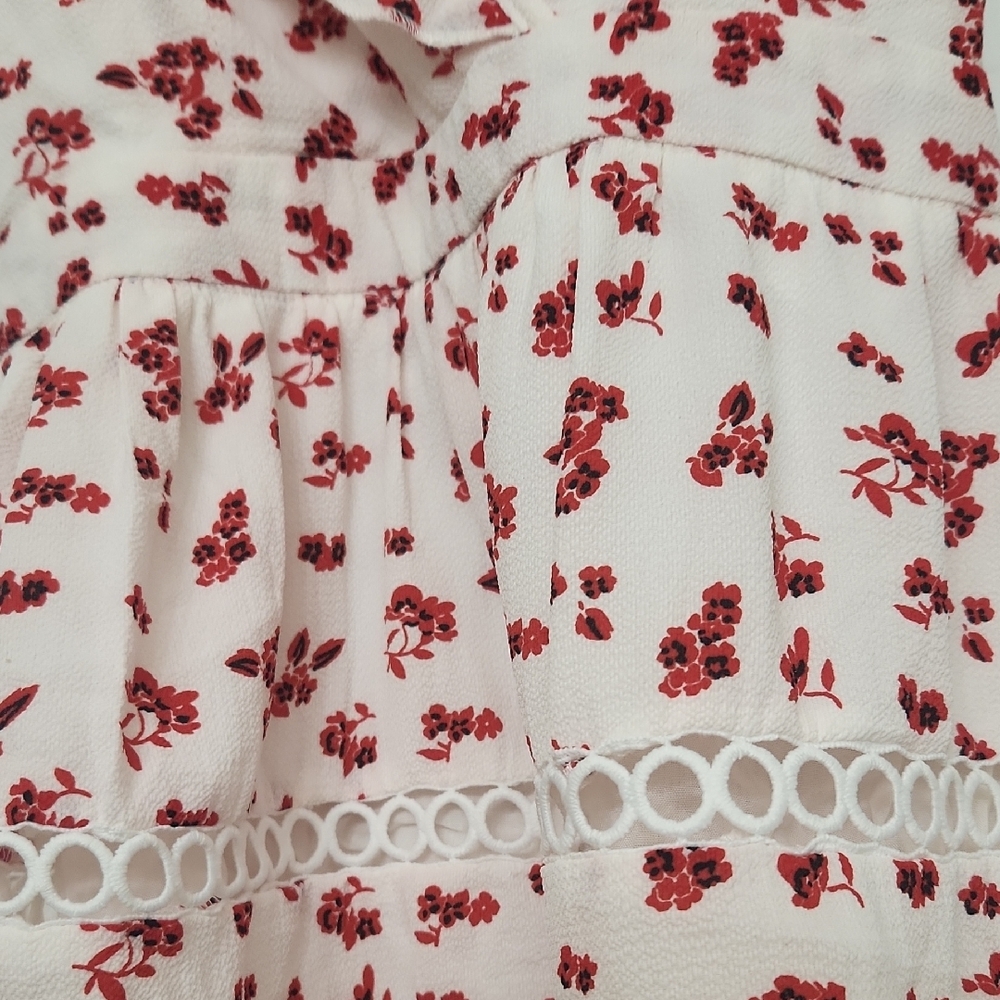 Floral Ruffle Sleeveless Top - Picture 4 of 10